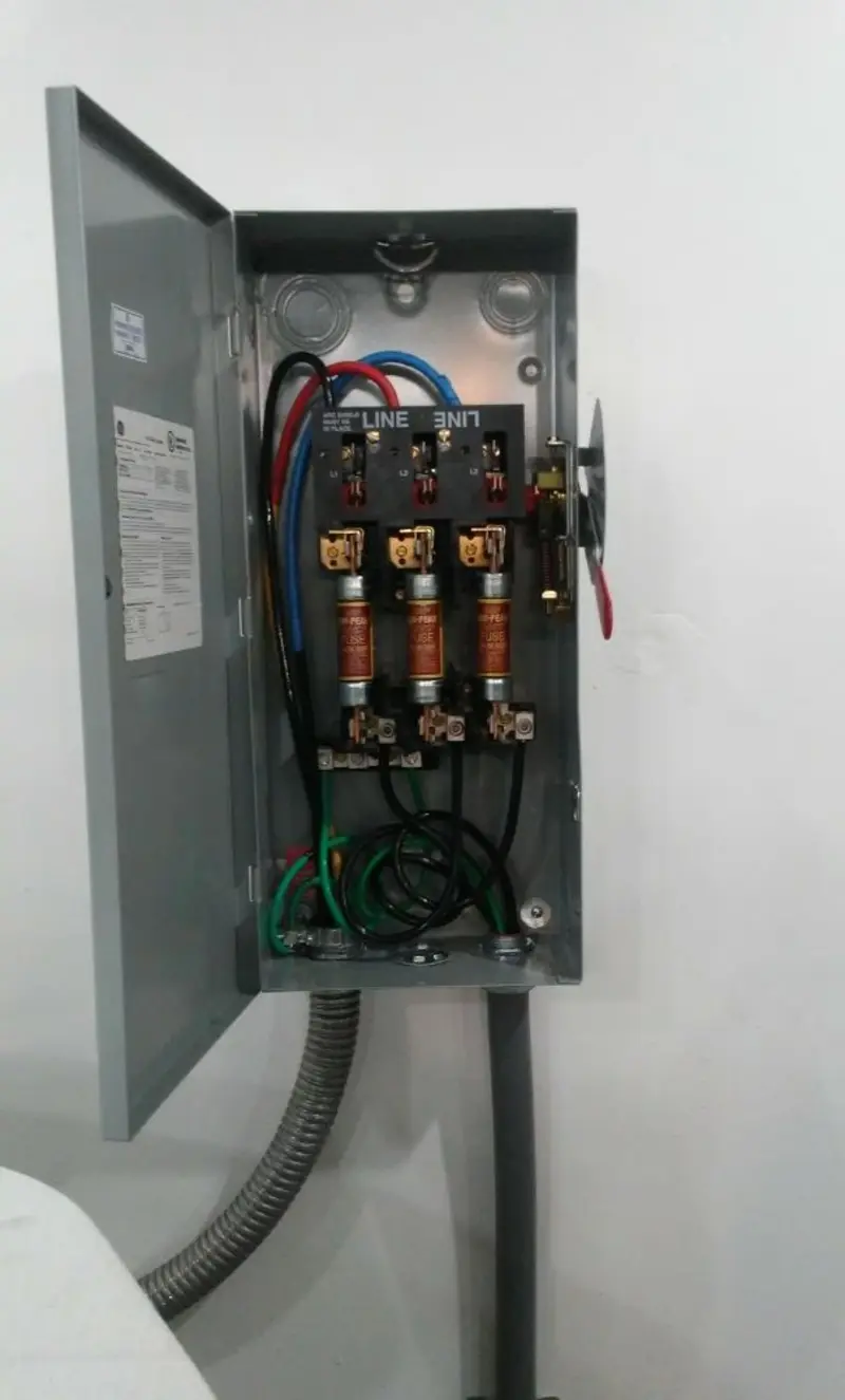 Three-phase disconnect switch installed for Electrical Wiring & Rewiring in Morgan's Point Resort